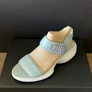 Sorel Crushed Blue Explorer Blitz Stride Sandals Thongs Shoes Flats 9 10 NEW